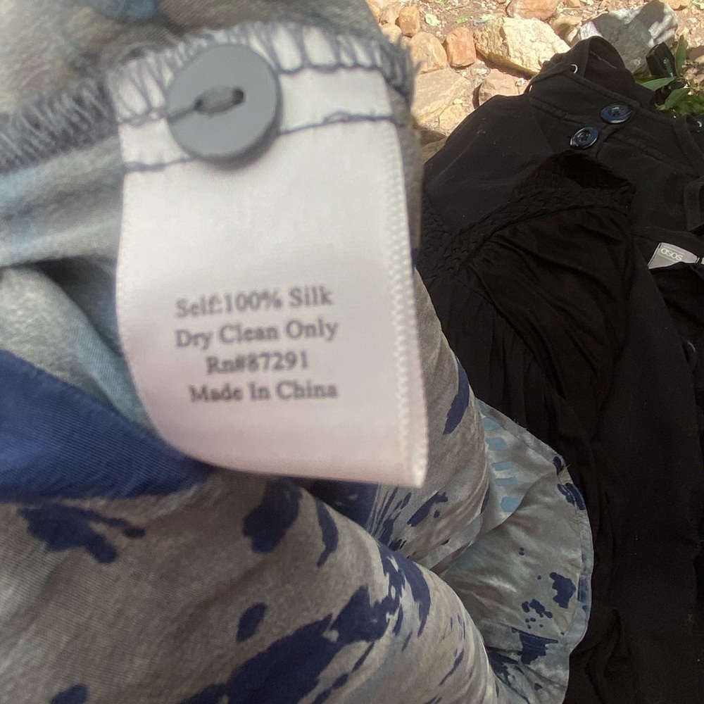 Johnny Was BIYA Silk Blouse - Picture 5 of 8